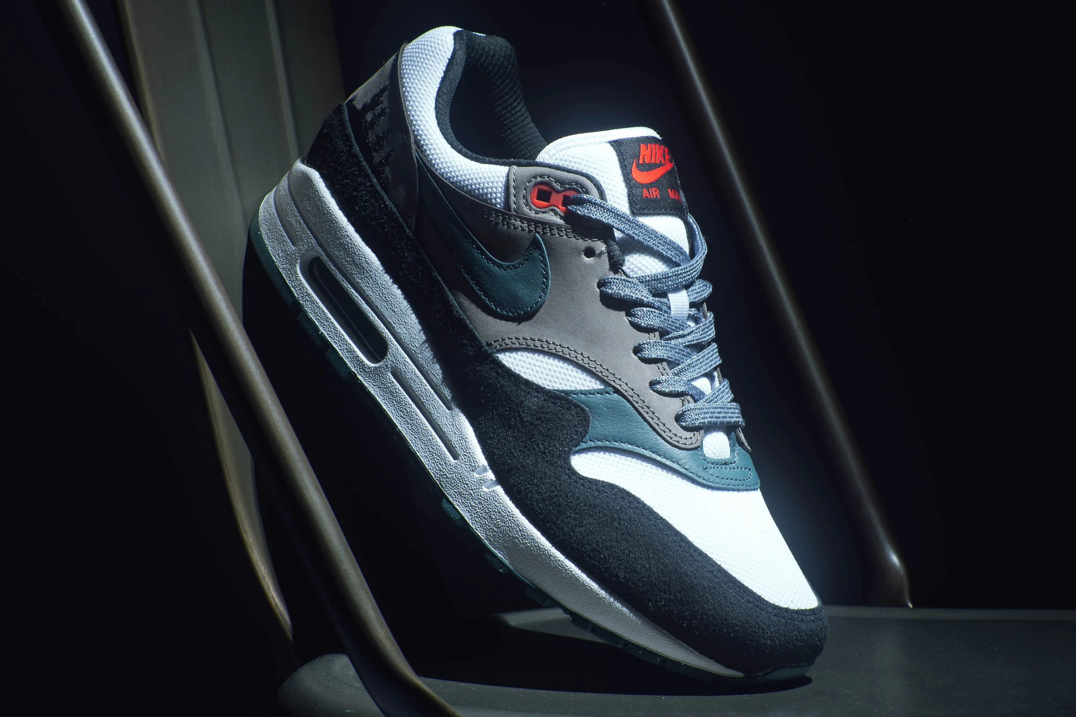 Air Max 1 PRM Escape - White/Slate Blue/Black