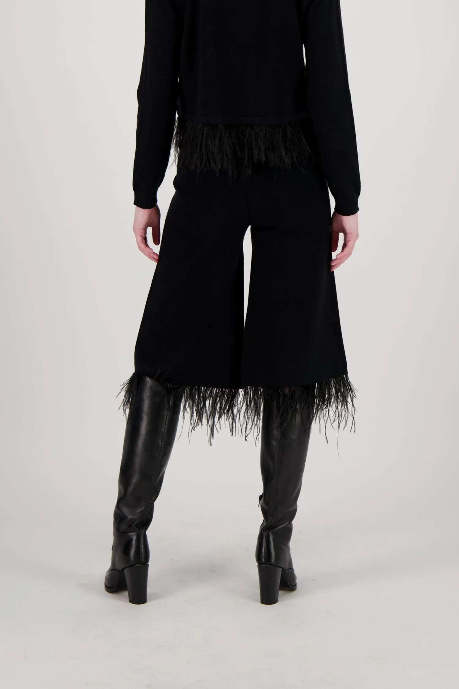 Feather Hem Wide Leg Knit Pant