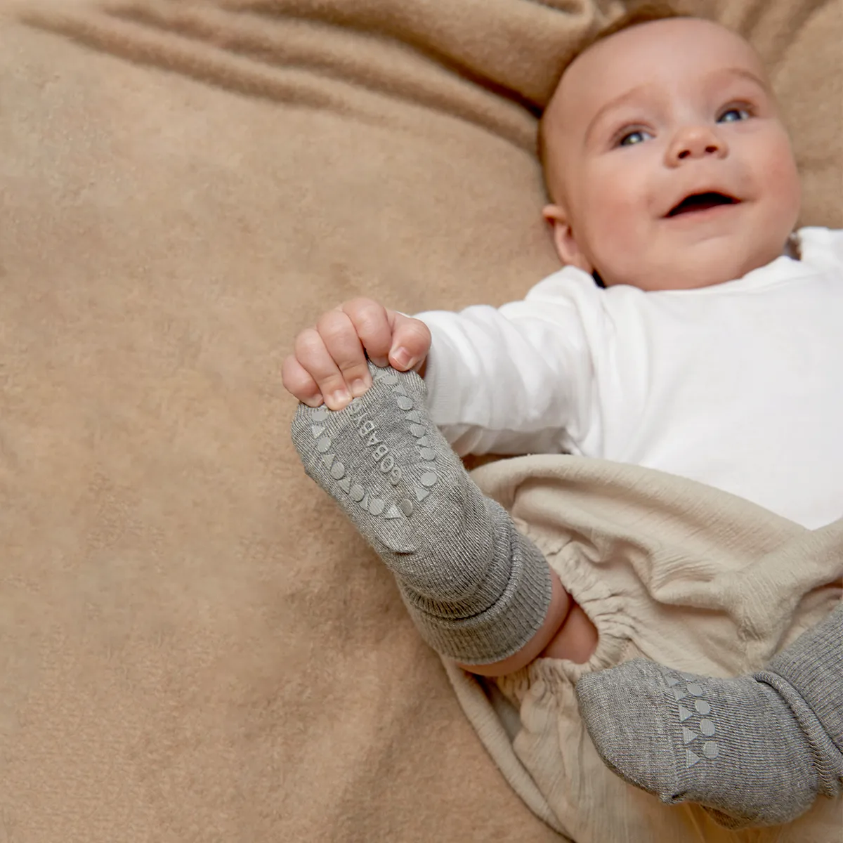 Non-Slip Grip Socks - Bamboo Mini - Sand